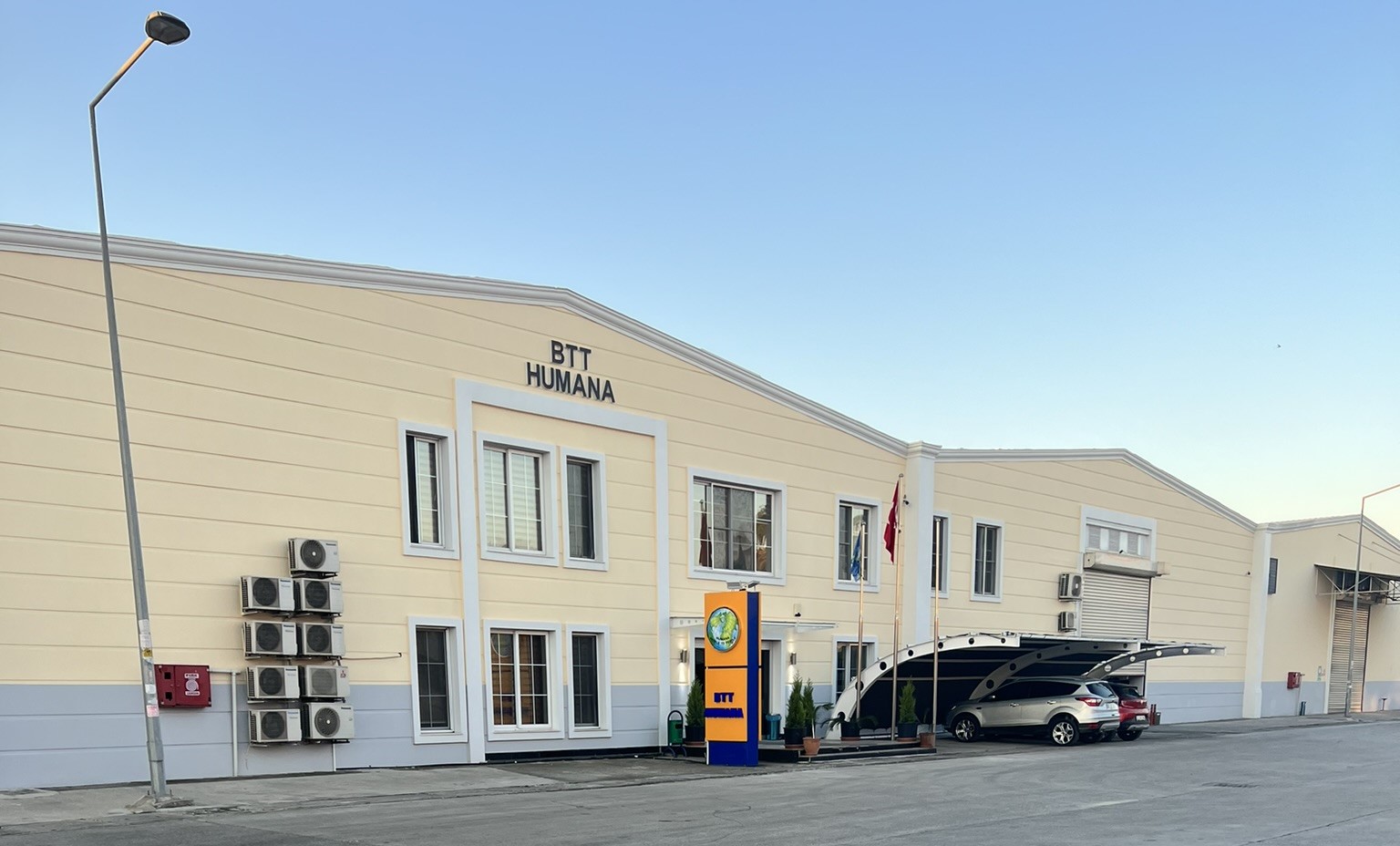 BTT Humana Dış Cephe